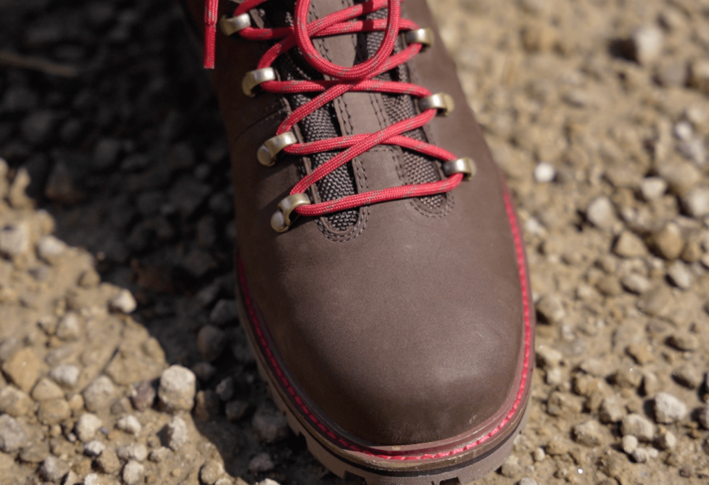 waterproof leather upper. outback mens 6 inch boot by tog24. walking boots review.